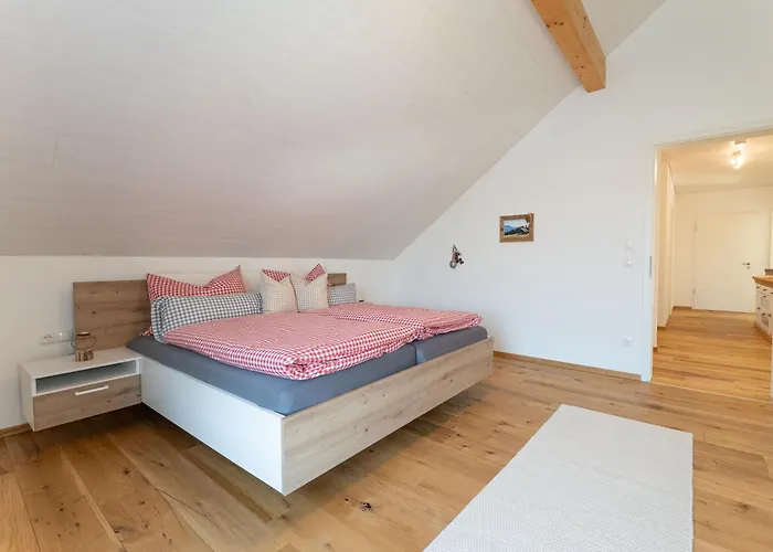 Appartement Anemone - 4 Mit Bergblick & Alpenflair Germaringen